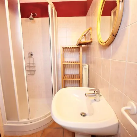 Gaia - Oca By Interhome Sticciano